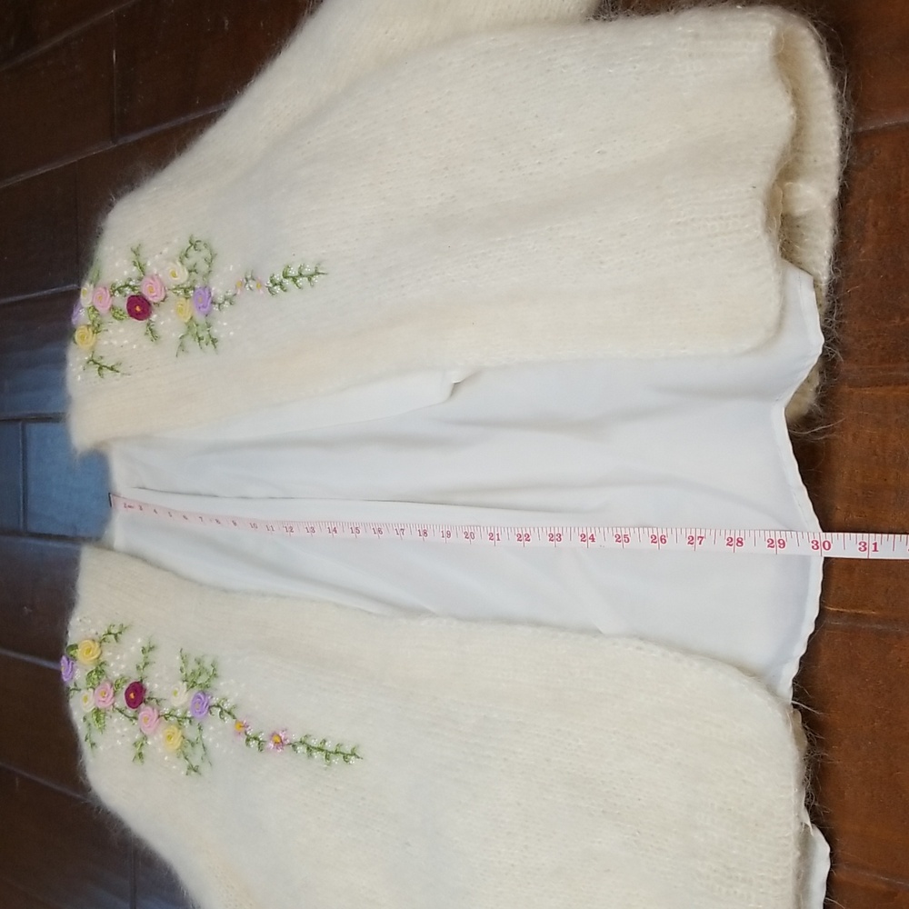Vintage Cream Fuzzy Embroidered Moha 3D Flowers Knit Cardigan Longsleeve Sweater - Picture 5 of 11